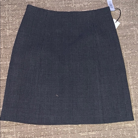 Plaid skirt, from Aritzia - Picture 2 of 8